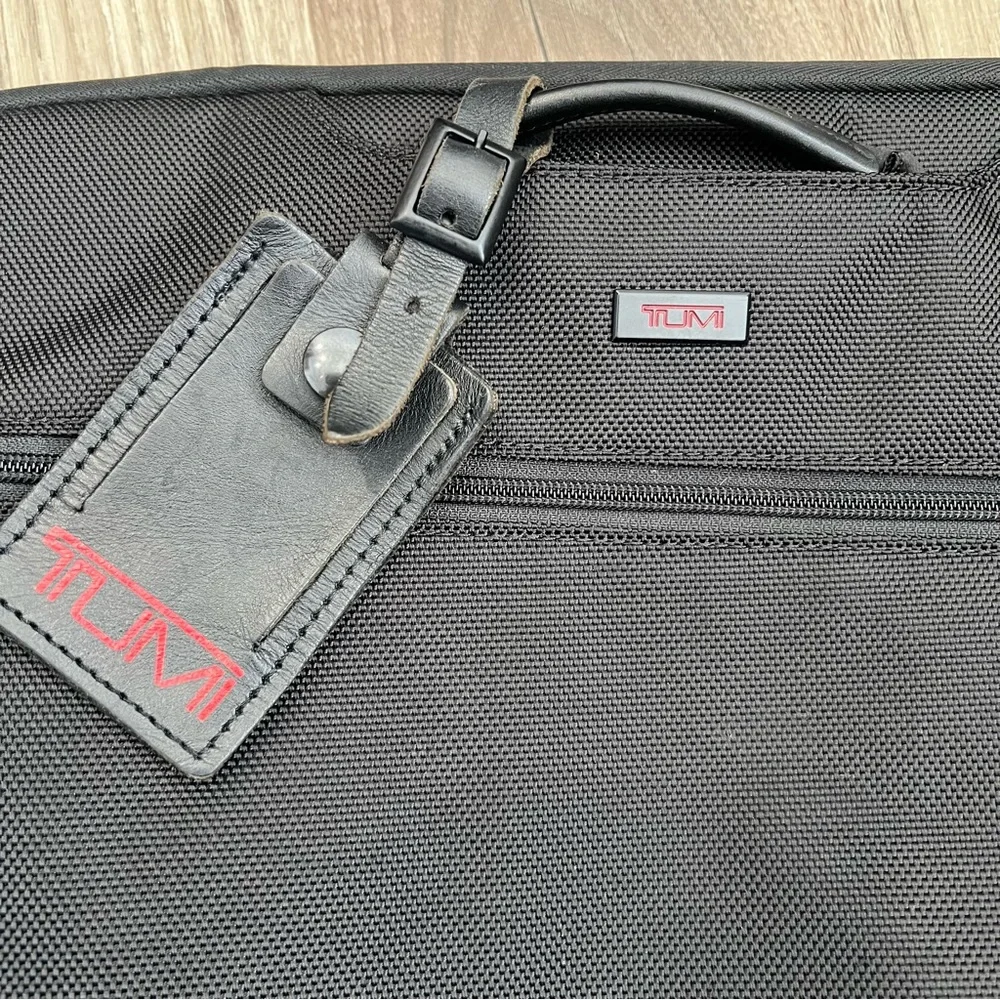 Tumi Laptop Bag Travel Black Bag Padded 16” x 13”